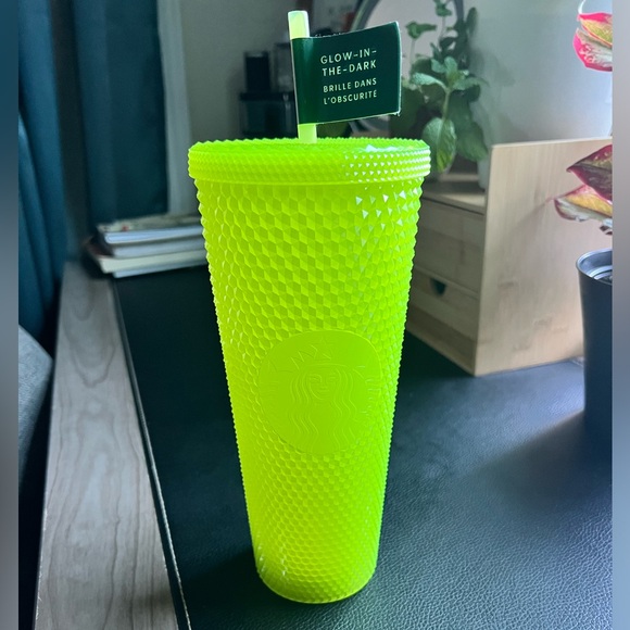 New Starbucks Tumbler - glow in the dark- limited edition- 24oz - Picture 4 of 5